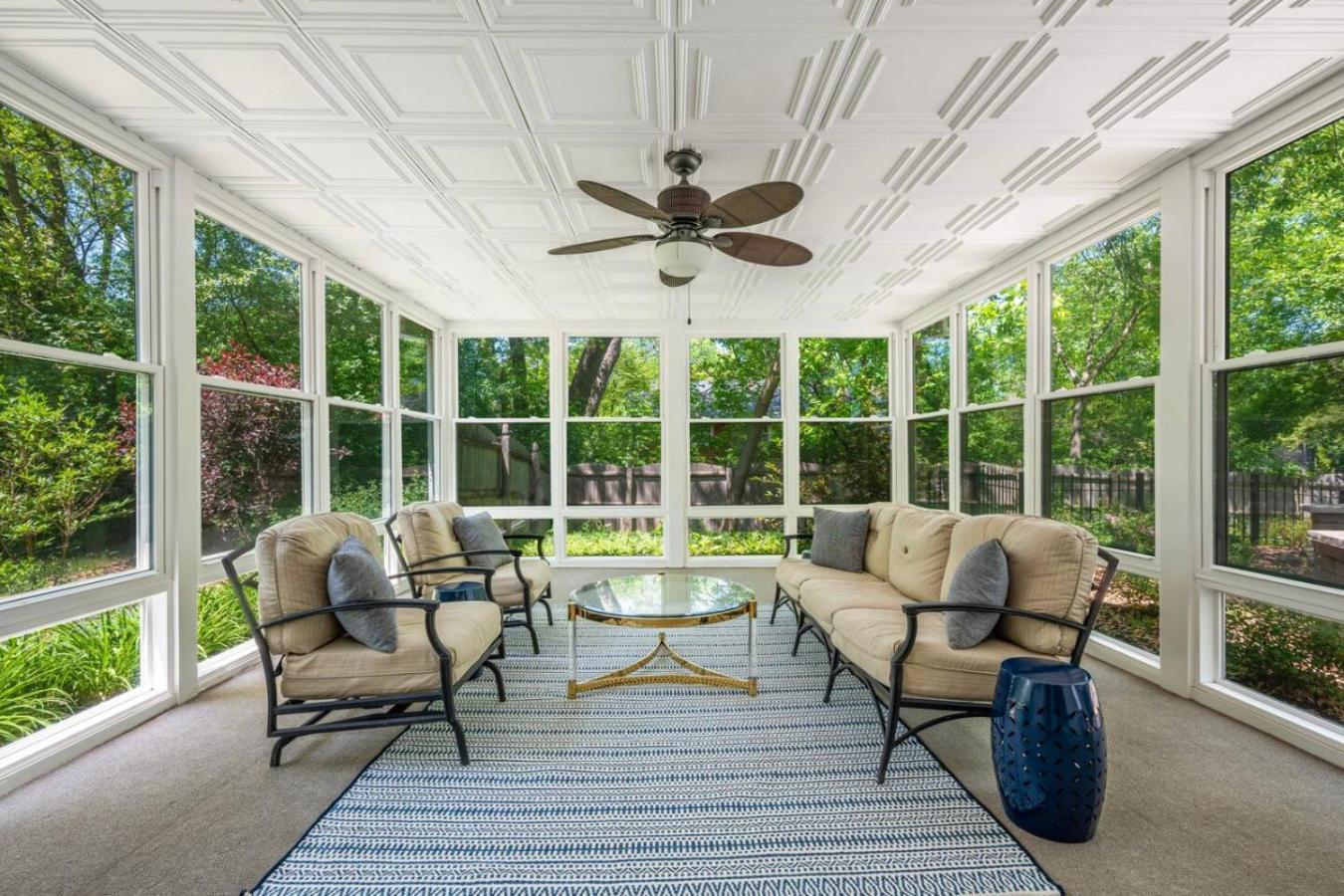Spacious, Luxury Renovated Home With 4 Kings, Firepit Glen Ellyn Luaran gambar
